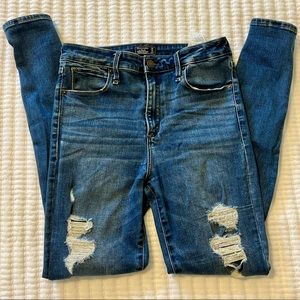 Abercrombie & Fitch Simone High Rise Super Skinny Destructed Denim Jeans 28/6 R